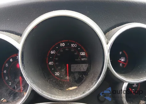 2007 Toyota Matrix z USA, uszkodzony, nr VIN 2T1KR32E97C683213